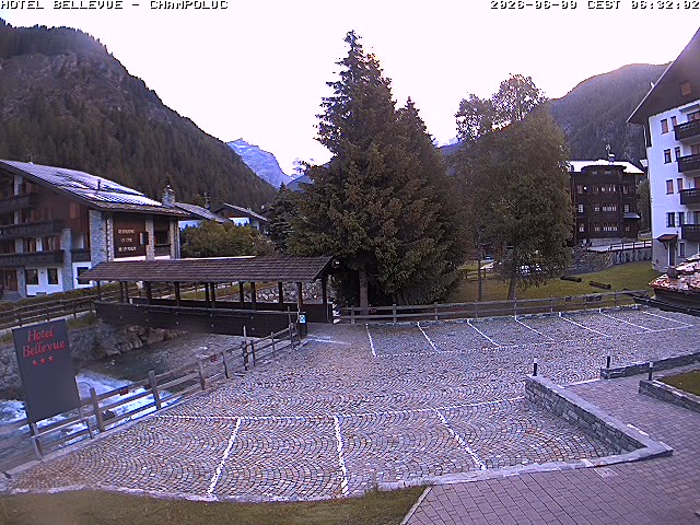immagine della webcam nei dintorni di Antagnod: webcam Ayas