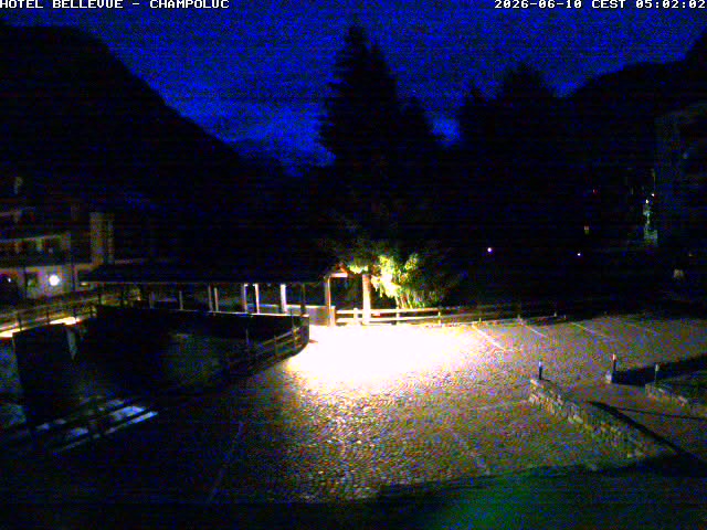 immagine della webcam nei dintorni di La Magdeleine: webcam Ayas