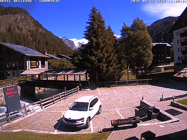 immagine della webcam nei dintorni di Chamois: webcam Ayas