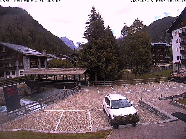 immagine della webcam nei dintorni di Cervinia Plateau Rosa: webcam Ayas