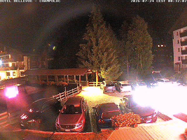 immagine della webcam nei dintorni di Cervinia: webcam Ayas